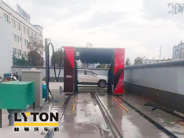 彩云之南，滇中腹地！云南玉溪中石化配置林頓龍門全自動洗車機