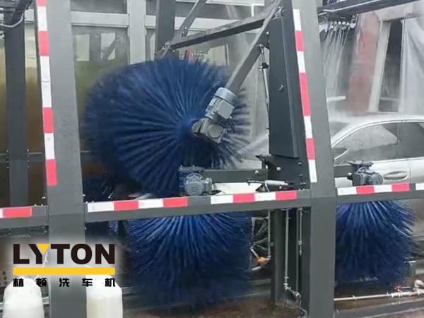 用戶對比，還得林頓FX11全自動洗車機！常州南門石化配置洗車設備記！“品質·交付”只為不負客戶所托！